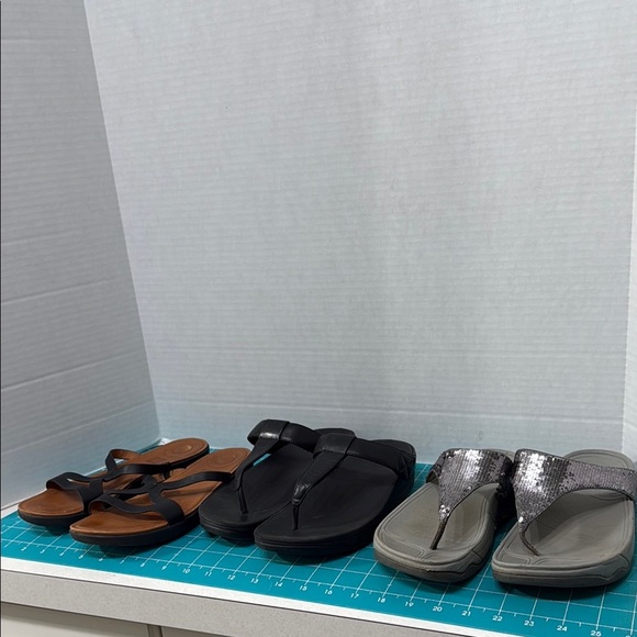 FitFlop Set of 3 Stylish Sandals 2  Black & 1 Grey Sparkle 2 Thong 1Slide Size 8 - Picture 1 of 12